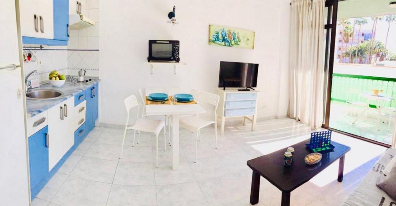 Appartamento Beach And Pool In Playa De Las Americas Esterno foto